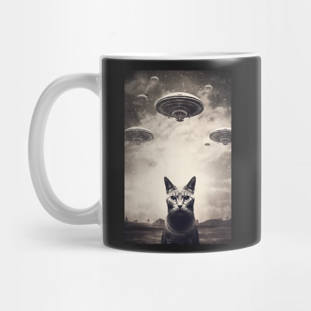 Vintage UFO Cat by JunkyDotCom